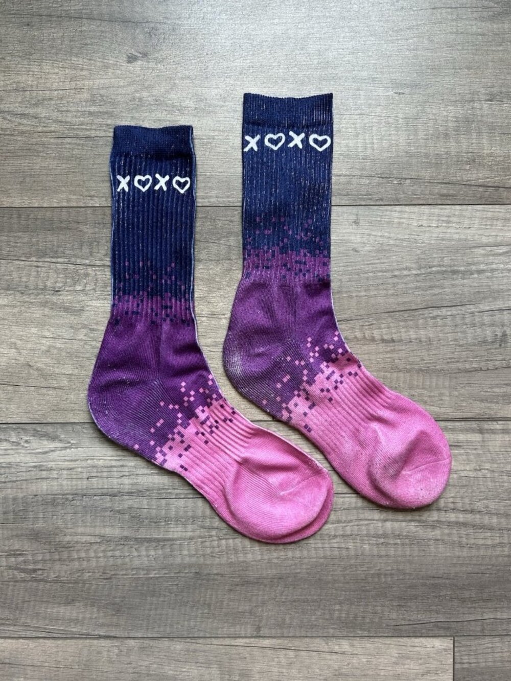 Young Miko XOXO Tour Crew Socks Purple Pink Gradient Heart XO Concert Merch